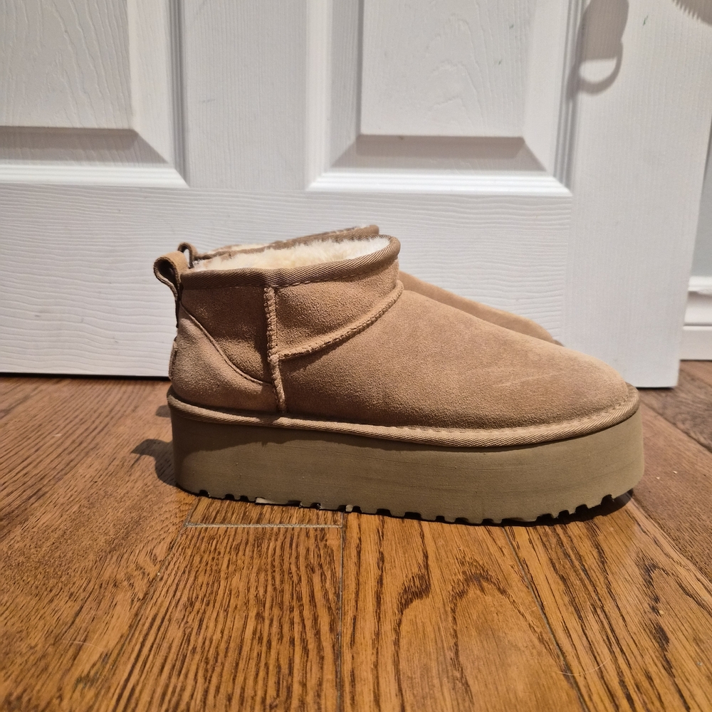 UGG Ultra Mini